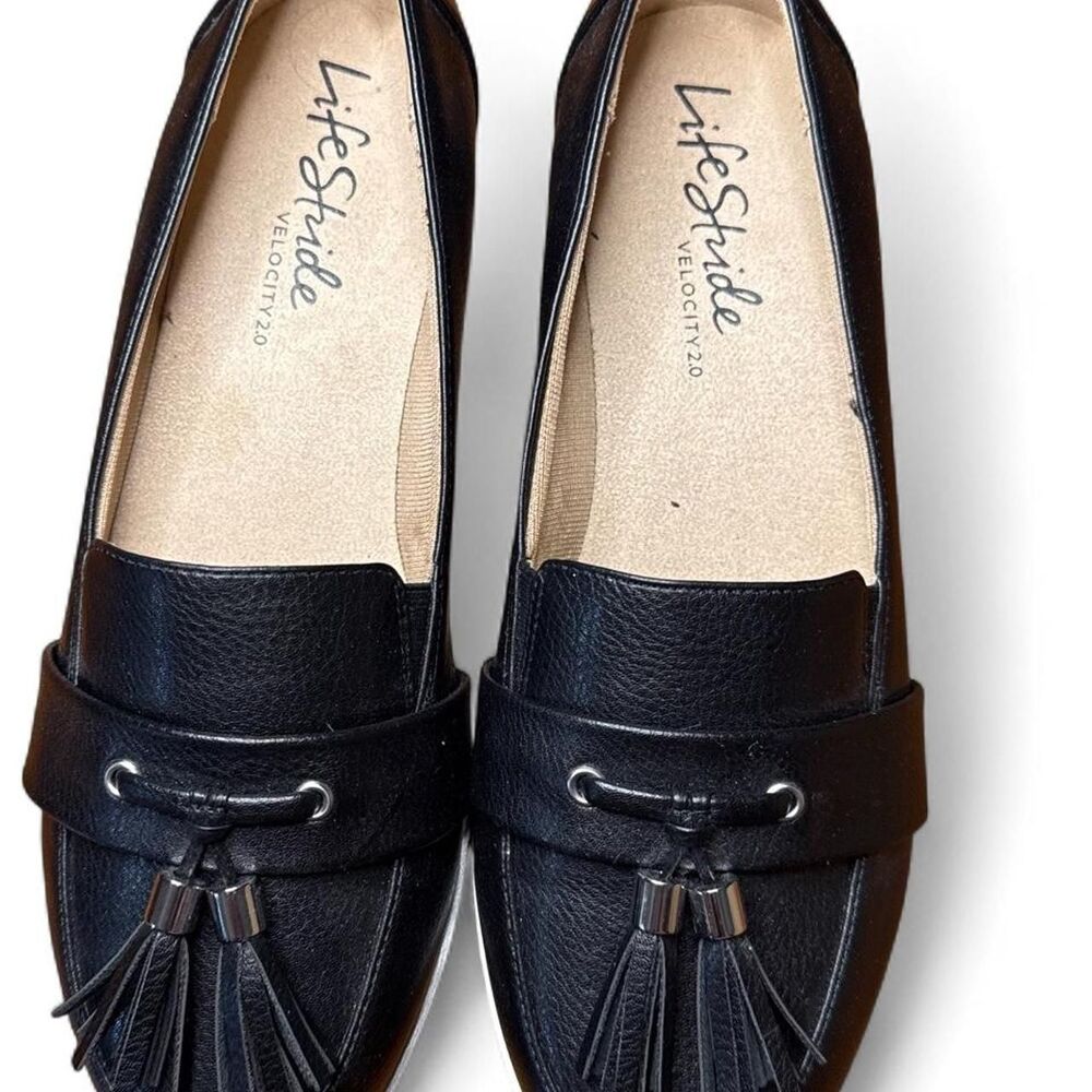 Lifestride Zee Tassle Women's Black Loafers Flats Comfort Walking